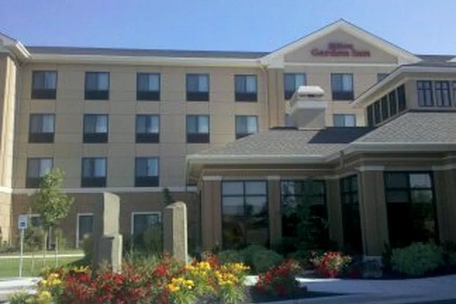 Hilton Garden Inn Boise Spectrum exterior and entrance landscaping