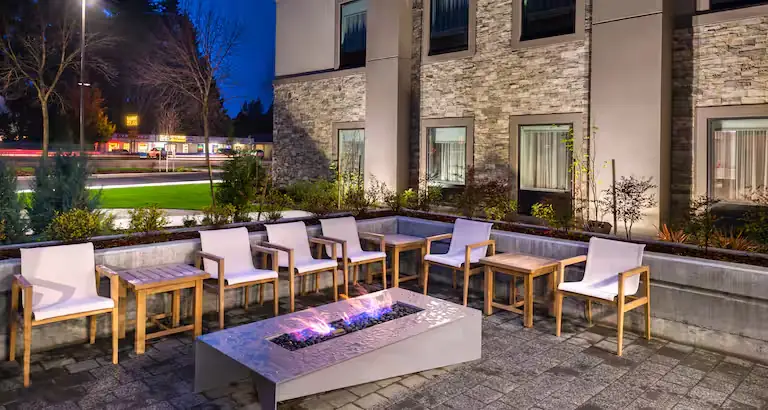 Hampton Inn and Suites Olympia outdoor fire seating area