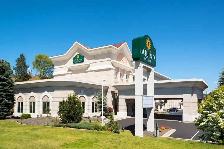 La Quinta Coeur d'Alene exterior